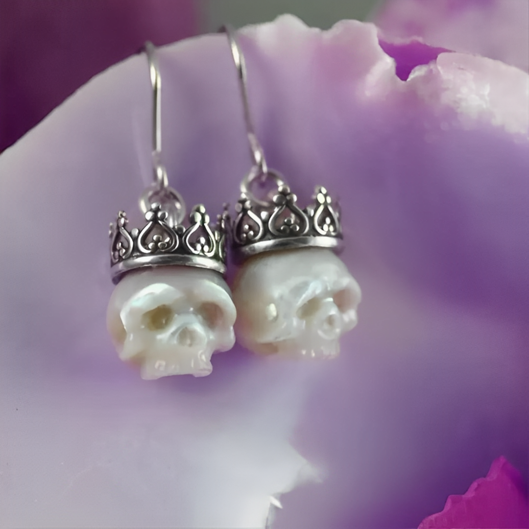Freshwater Pearl Skull Earrings with Crowns in 925 Sterling Silver