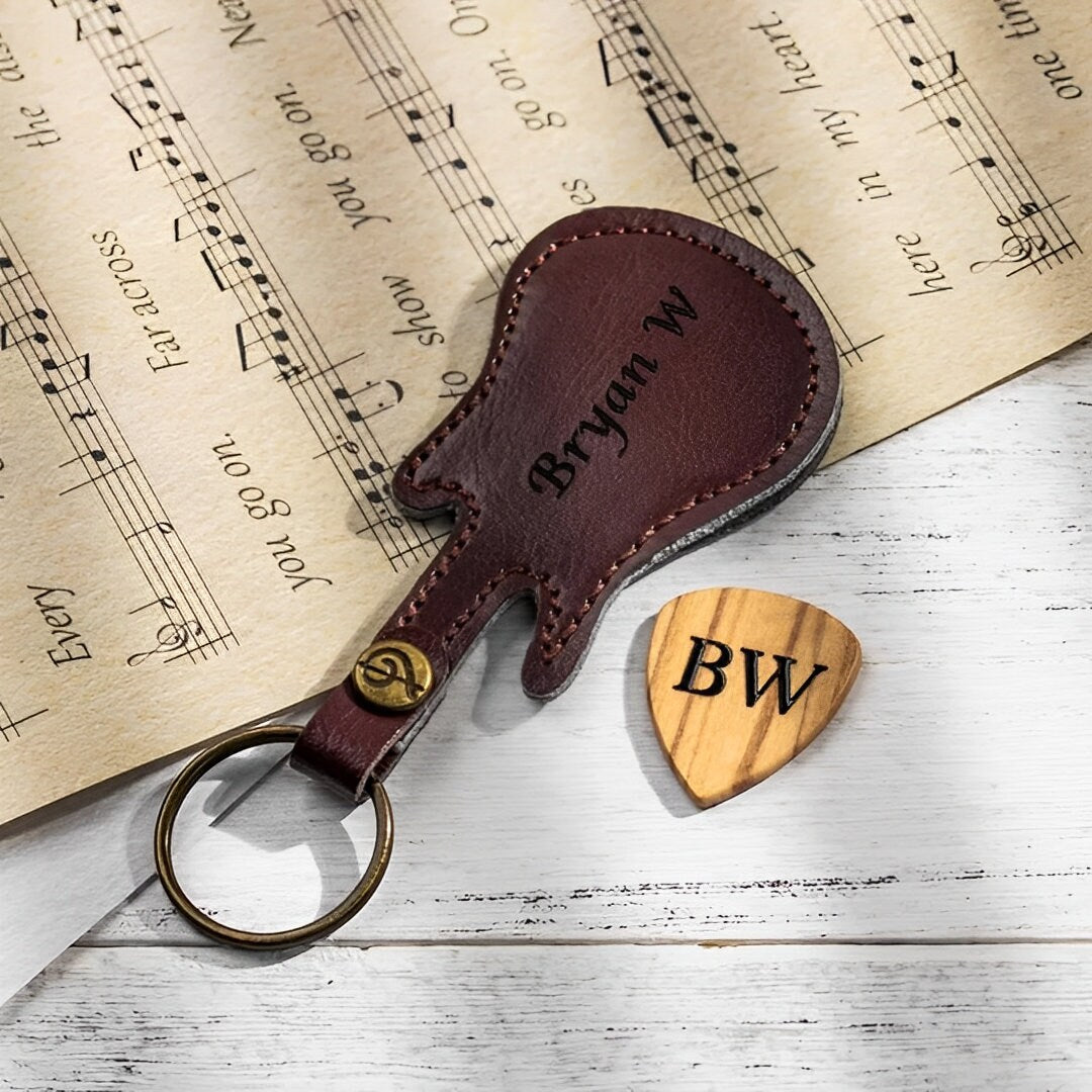 Customized Guitar Keyring and Guitar Pick