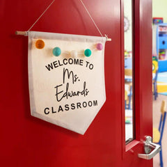 Personalisierter Willkommensschild-Türhänger im Boho-Stil für Lehrer mit Filzkugeln