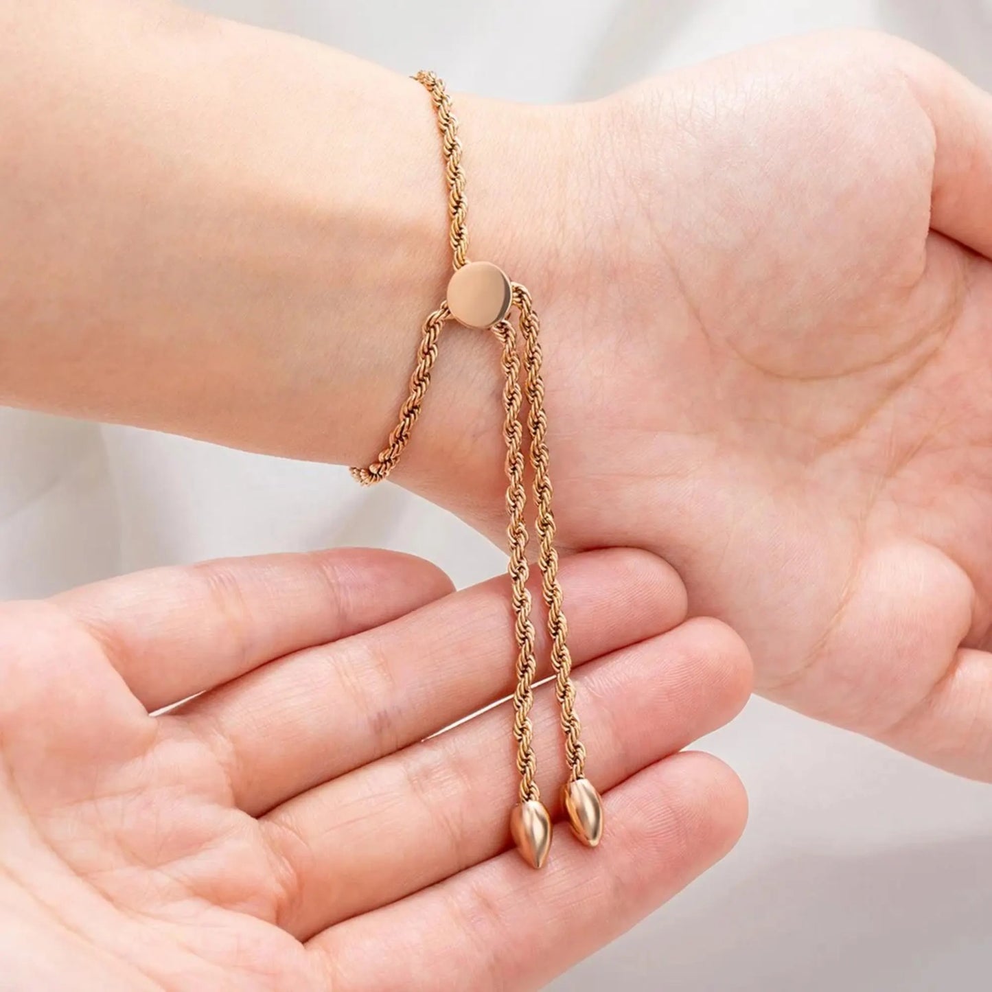 Personalized Name Arabic Script Bar Bracelet