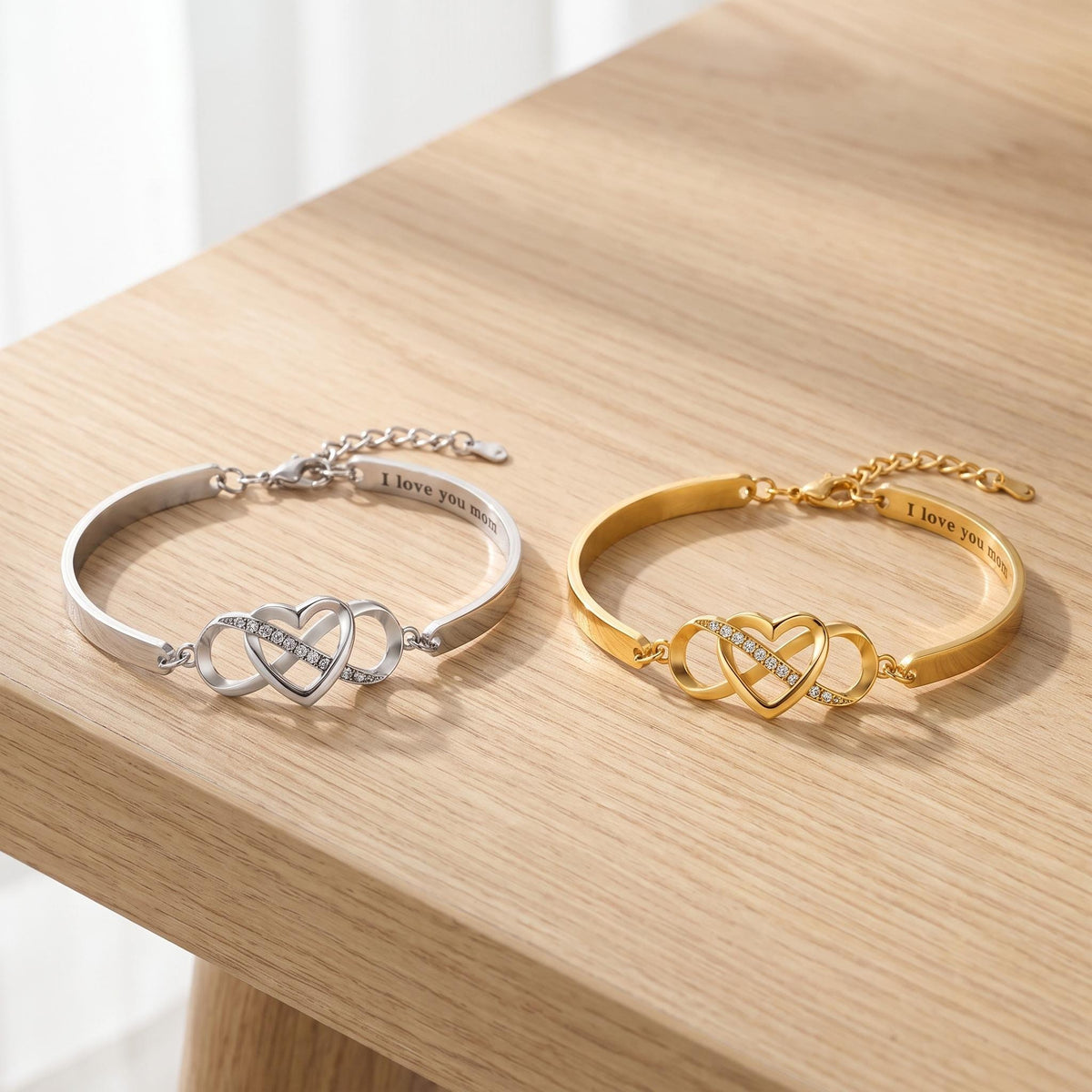 Bracciale rigido con cuore e biglietto con messaggio