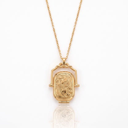 antique style photo locket necklace