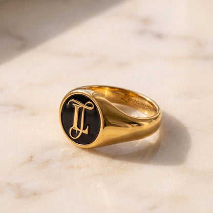 Individuell gestalteter Monogramm-Siegelring mit Innengravur