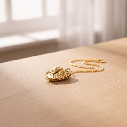 Médaillon urne ailes d'ange, collier photo de crémation personnalisé, souvenir commémoratif gravé pour cendres, cadeau de sympathie pour la perte d'un bébé, d'un animal de compagnie ou d'une maman