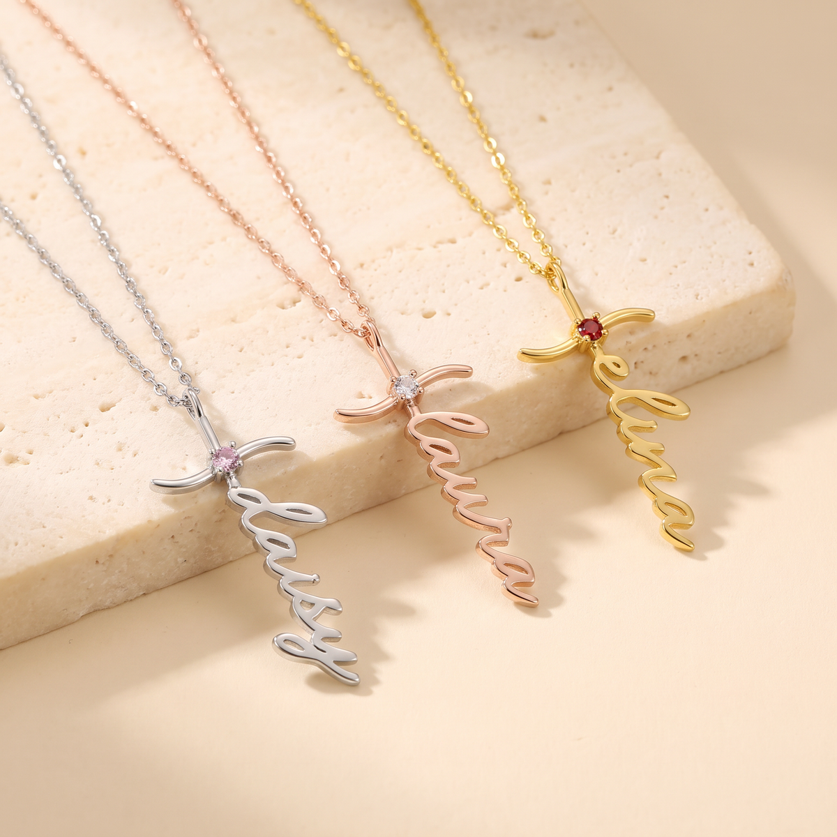 Kruis ketting met naam en geboortesteen