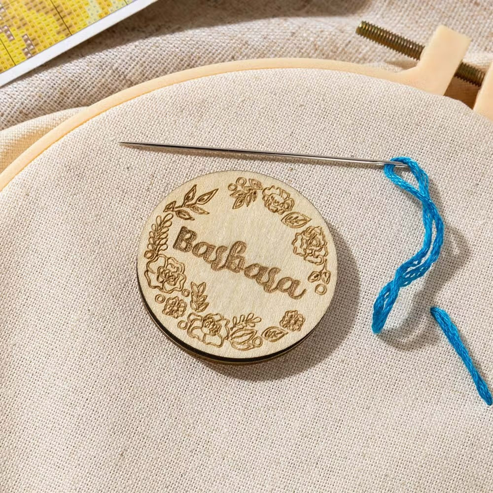 Personalized Floral Magnetic Needle Minder