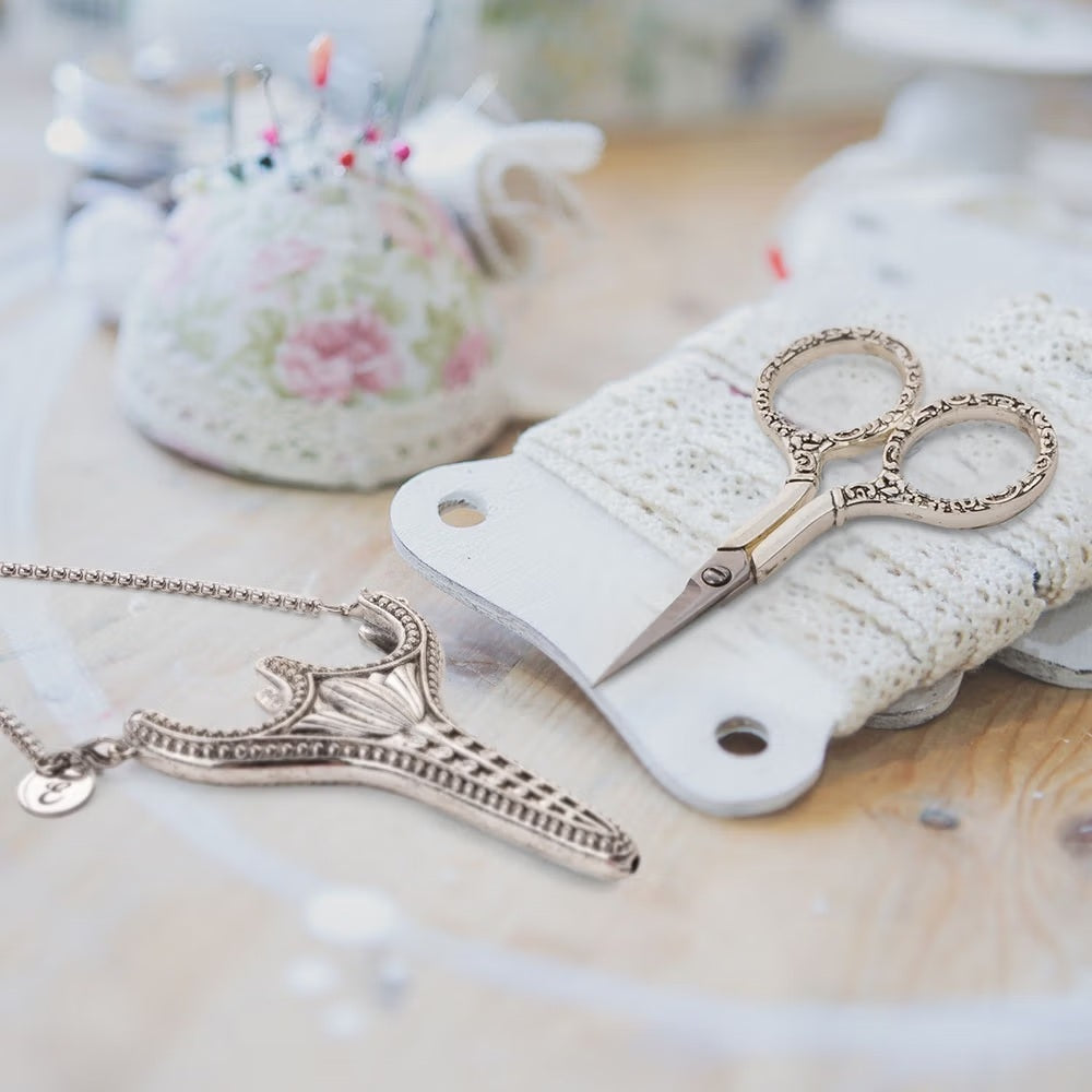 Custom Vintage Tulip Scissors with Necklace Case