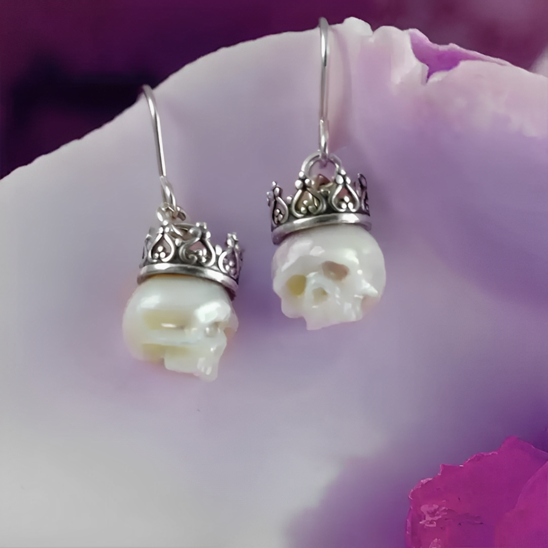 Freshwater Pearl Skull Earrings with Crowns in 925 Sterling Silver