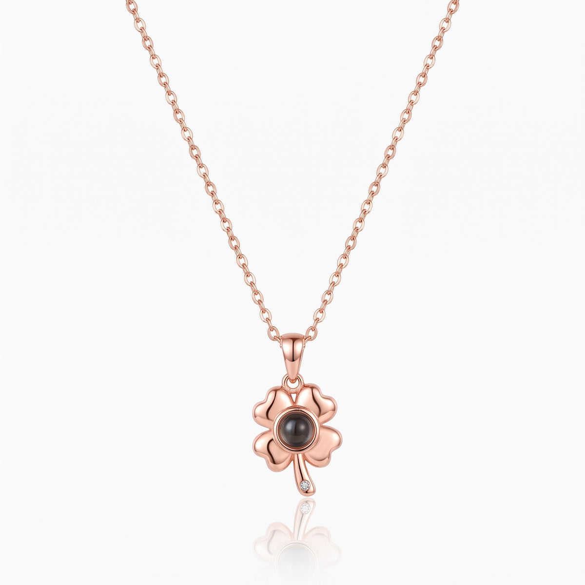 four leaf clover photo projection necklace