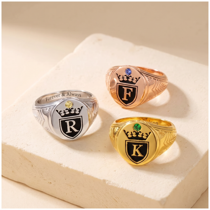 Zegelring met kroon, cadeaudoosje en kaartje