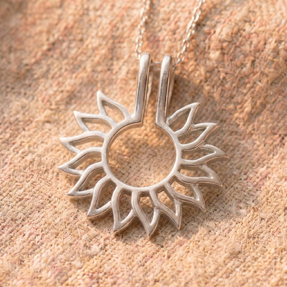 Personalisierte Ringhalter-Blumenkette