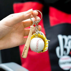 Baseball-Schlüsselanhänger mit Baseballhandschuh und -schläger mit individuellem Namen