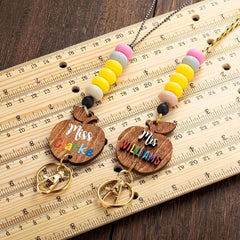 Personalisiertes Lanyard mit Holzperlen