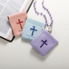 Individuell gestaltete Rosenkranztasche mit Kreuz und Geburtsblume