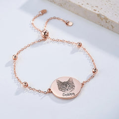 Personalisiertes Armband mit graviertem Haustierporträt