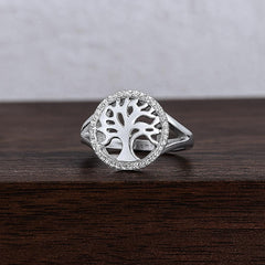 Individuell gestalteter Familienstammbaum-Ring mit individueller Innengravur