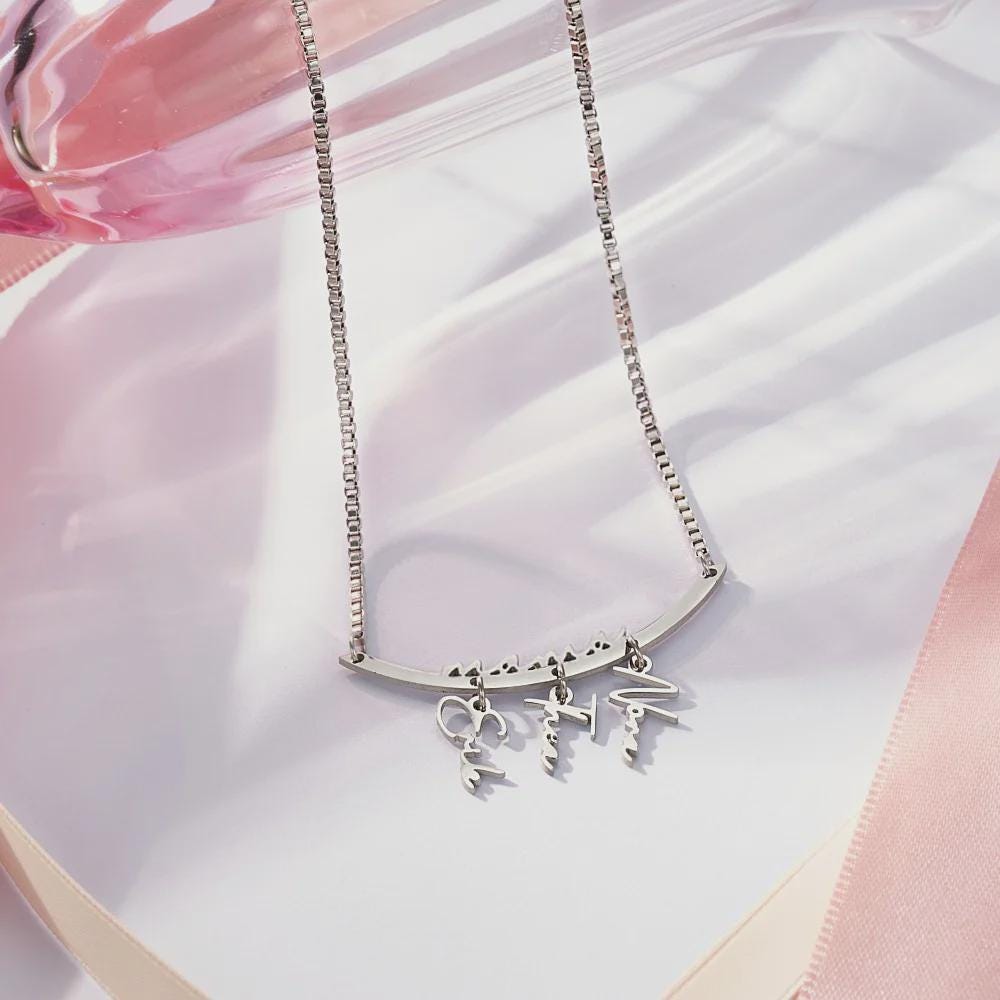 Multiple Name Mama Necklace with All Kids’ Names