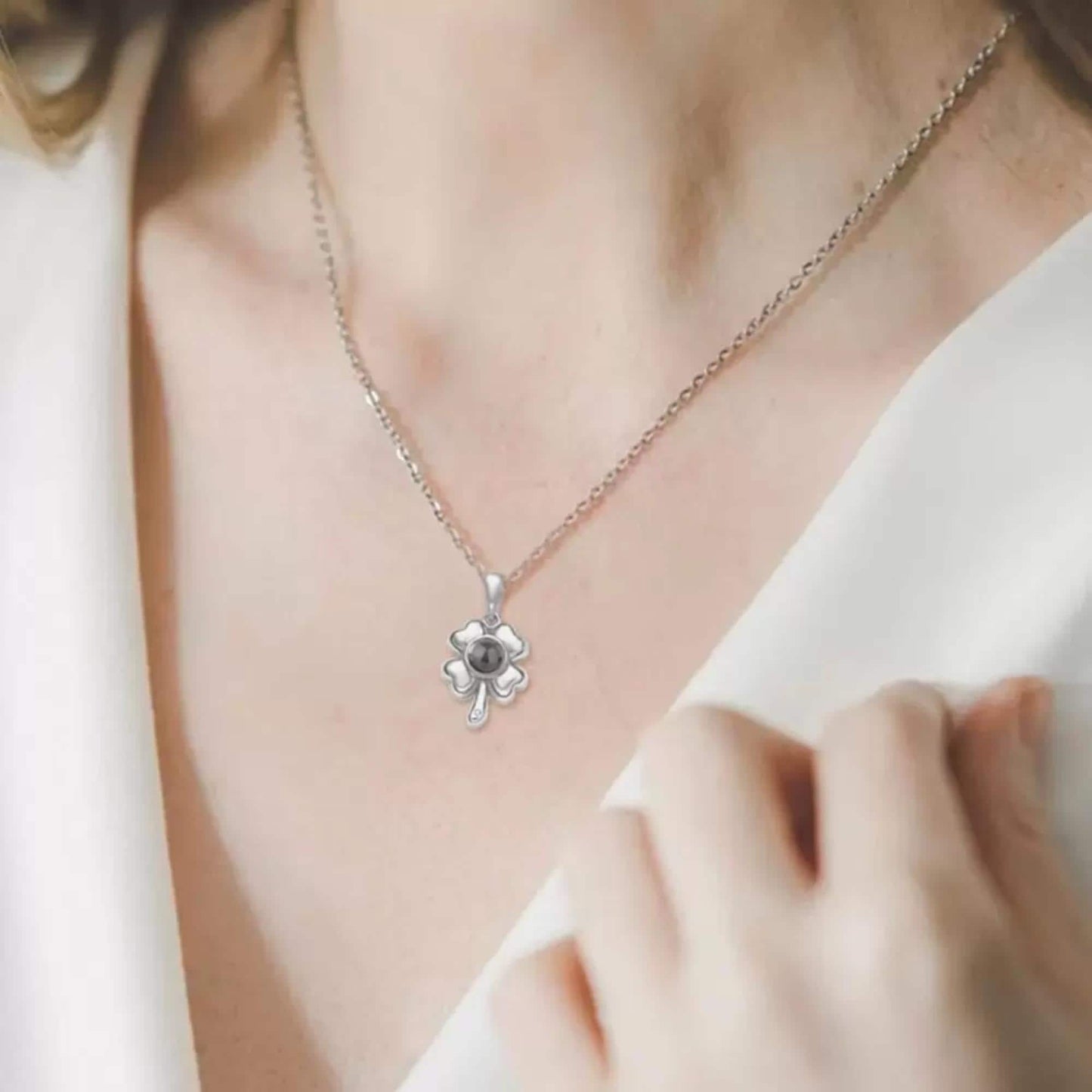 Four Leaf Clover Photo Projection Necklace