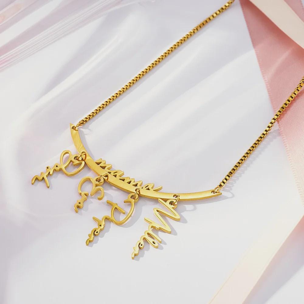 Multiple Name Mama Necklace with All Kids’ Names