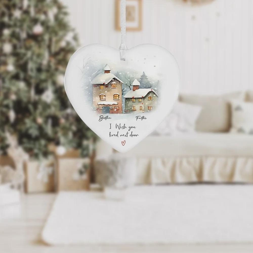 Individuell gestalteter Weihnachtsschmuck „Ich wünschte, du würdest nebenan wohnen“, personalisiertes Keramik-Aquarell-Weihnachtsgeschenk für Freunde und Familie in der Ferne