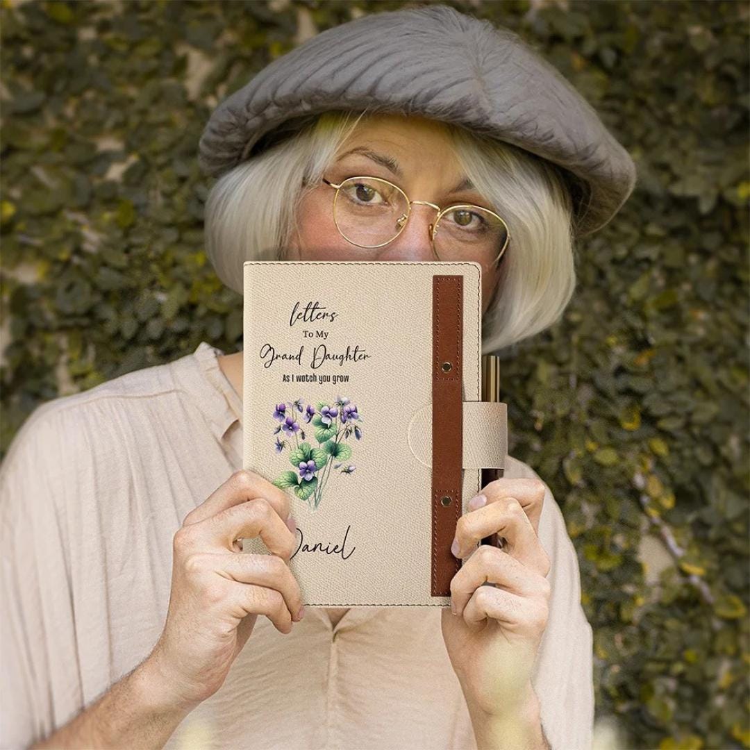Personalisiertes Notizbuch mit Geburtsblume/Geburtsbaum, Erinnerungstagebuch mit Holzstift, Briefebuch an Enkel/Enkelin, Geschenk für Großeltern