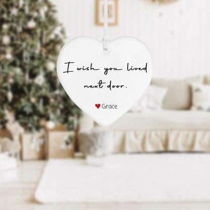 Personalisierter Weihnachtsbaumschmuck mit Namen, herzförmige Keramik-Hängedekoration mit Schleife, individuelles Weihnachtsgeschenk für Familie und Freunde