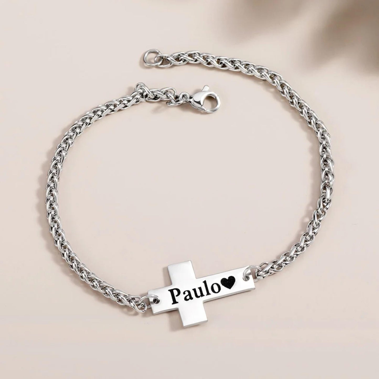 Personalisiertes Kreuzarmband mit Namensgravur, Unisex-Schmuck mit religiösem Bezug, Geschenk zum Geburtstag, zur Taufe oder zu Weihnachten für Sie und Ihn