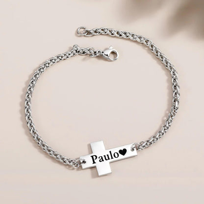 Personalisiertes Kreuzarmband mit Namensgravur, Unisex-Schmuck mit religiösem Bezug, Geschenk zum Geburtstag, zur Taufe oder zu Weihnachten für Sie und Ihn