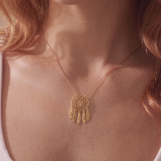 Personalized Dreamcatcher Necklace with Names, Family Feather Necklace video